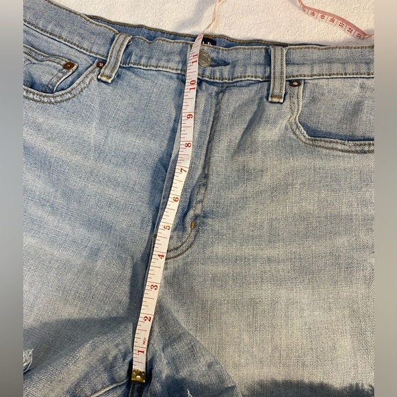 GAP Distressed High Rise Denim Shorts, Size 30 - Picture 11 of 11